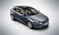 Yeni Volvo V40 