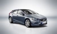 Yeni Volvo V40 