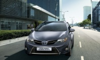 AURIS TOURING SPORTS