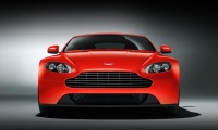 Aston Martin DBS Vantage 