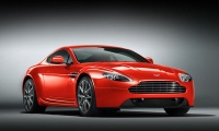 Aston Martin DBS Vantage 