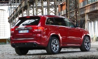 Grand Cherokee Görselleri