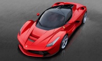 Ferrari'nin Süper Otomobili “LaFerrari” Cenevre’nin Yıldızı Oldu