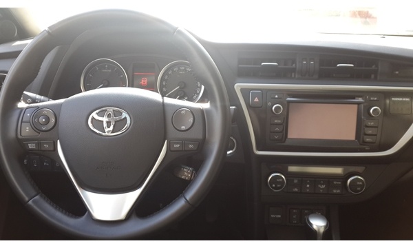 Toyota Auris Touring 