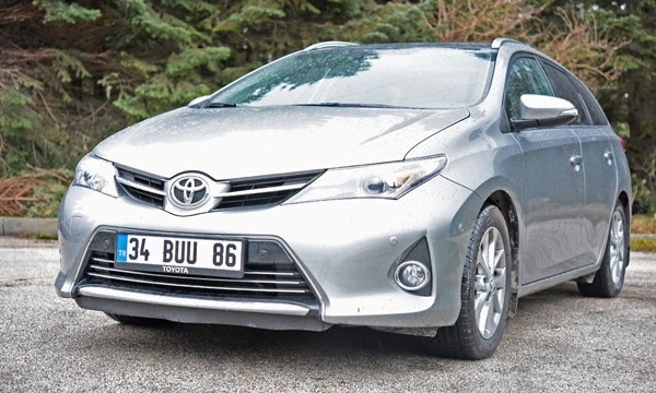 Toyota Auris Touring 