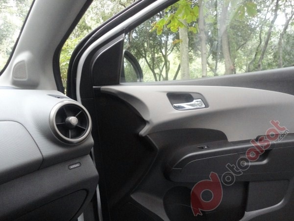 Chevrolet Aveo Car Brand Testi 