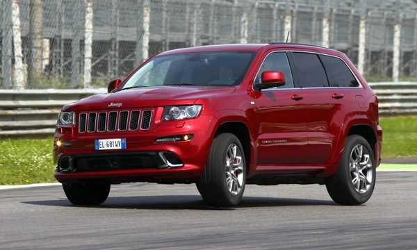 Grand Cherokee Görselleri