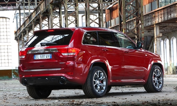 Grand Cherokee Görselleri