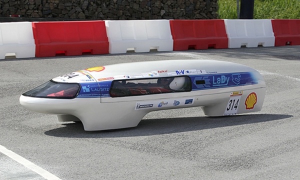 1 litre yakıt ile 2 bin 832 kilometre yol yaptı 