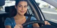 Kadınlar için otomobil seçerken otomobilin kullanışlı ve güvenli olmasını önemli