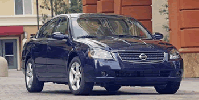 2005 Nissan Altima, 2004 versiyonundan da daha cazip...