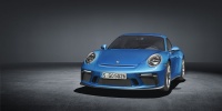 Porsche’den iki dünya prömiyeri 