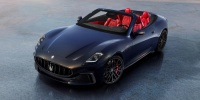 Yeni Maserati GranCabrio'yu sundu