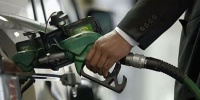 Yarın benzine büyük indirim geliyor