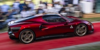 Alfa Romeo’nun özel üretim otomobili yeni 33 Stradale,