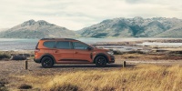 Dacia’dan 7 koltuklu aile otomobiline ulaşılabilir bir yaklaşım Dacia Jogger 