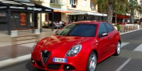 Alfa Romeo’yu şimdi al, seneye öde!