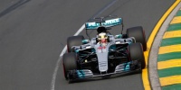 Mercedes AMG Petronas sezona  podyumda başladı