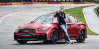 Eau Rouge, ismini aldığı “eau rouge” pistine  Vettel ile çıktı 
