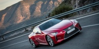 Lexus LC 500 dağ yollarında gövde gösterisi yaptı