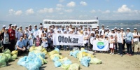 Otokar Çalışanları Sapanca Gölünü Temizledi