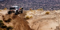 İlk üçte yer alan Peugeot, Dakar’da hız kesmiyor