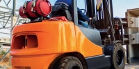 Petlas’ın havasız forklift lastikleri dayanıklı