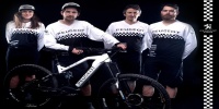 PEUGEOT Cycles yeni elektrikli bisiklet yarış takımı