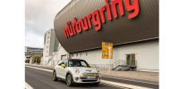 MINI Electric fren pedalına basmadan Nürburgring'de bir turu tamamladı