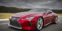 Lexus’un yeni yıldız LC 500 Detroit Motor Show’da tanıtıldı