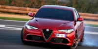 Alfa Romeo “Altın Direksiyon” yarışmasında “En Güzel Otomobil” ödülünü aldı