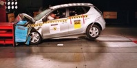 Hyundai i30'a güvenlikten 5 yıldız