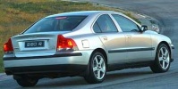Volvo S60 R yarış aracı gibi