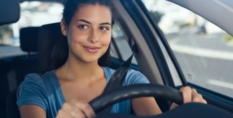 Kadınlar için otomobil seçerken otomobilin kullanışlı ve güvenli olmasını önemli