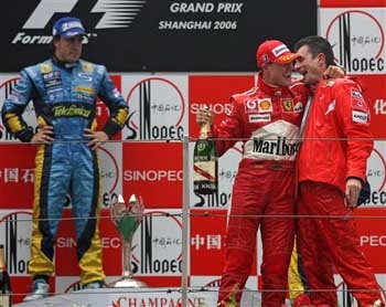 Çin Grand Prix'sini Michael Schumacher kazandı