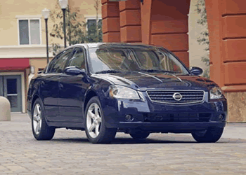 2005 Nissan Altima, 2004 versiyonundan da daha cazip...