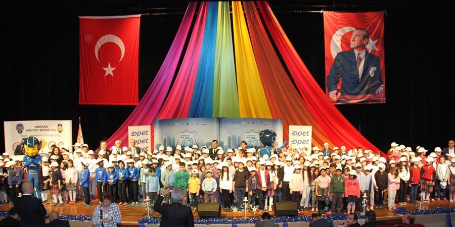 Yeni "Trafik Dedektifleri" ve  proje eğitmenleri görev başında