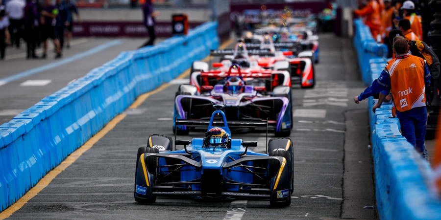 Renault e.dams Paris ePrix’nin Şampiyonu