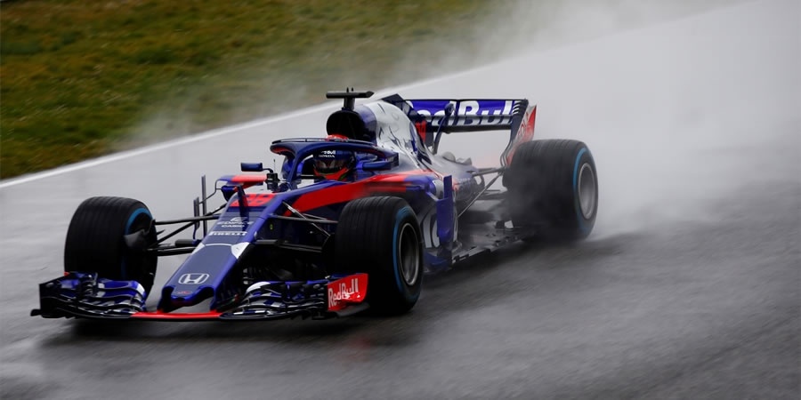 Honda’nın F1’deki yeni temsilcisi Red Bull Toro Rosso Honda STR13 tanıtıldı