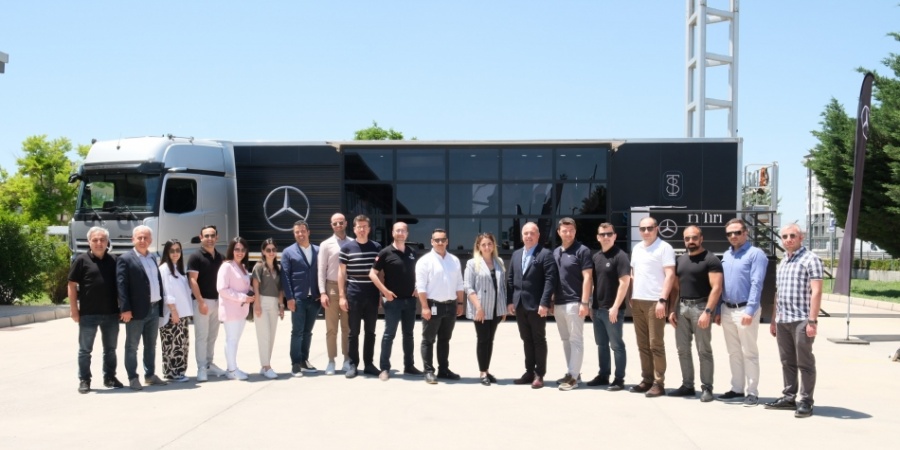 Mercedes-Benz Türk’ün Şoförleri için Sağlık Bakım Tırı 