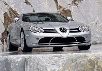 Mercedes-Benz SLR McLaren yüksek performansın ürünü