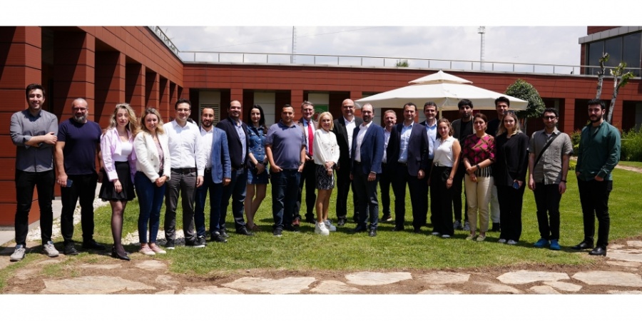 Mercedes-Benz Türk Ventures girişimcilerle buluştu