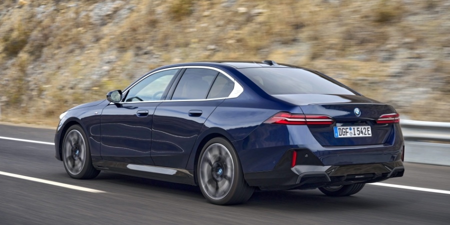 Yeni BMW 520i Sedan Satışa Sunuldu