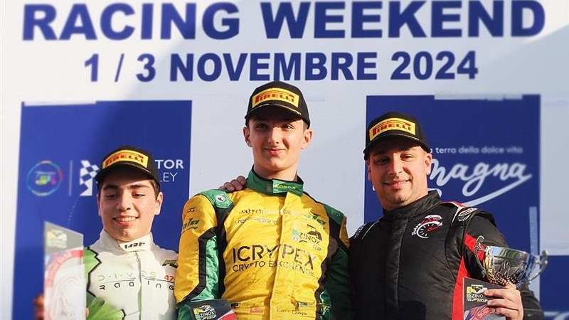 Genç Formula 4 Sürücüsü Emir Tanju, İtalya'da şampiyon oldu