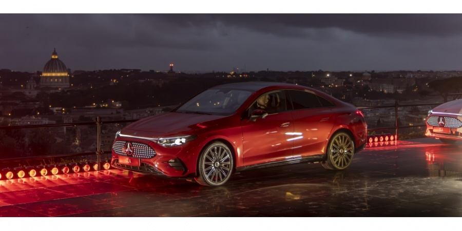 MERCEDES-BENZ CLA, DÜNYA PRÖMİYERİ ROMA'DA YAPILDI