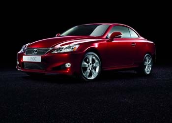 Auto Show 2008'de Lexus modelleri göz kamaştırıyor