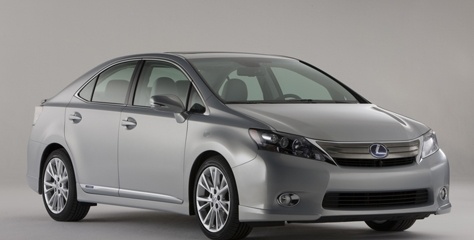 Toyota, 880 bin 584 aracı geri çağırdı