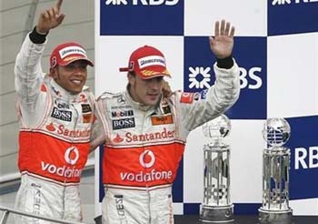 ABD Grand Prix'inin galibi Hamilton oldu