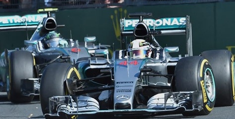 Formula 1'de ilk zafer Mercedes pilotu Lewis Hamilton'un oldu