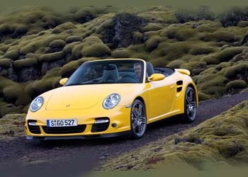  Porsche 911 Turbo Cabrio Gerçek Yüzünü Gösterdi!